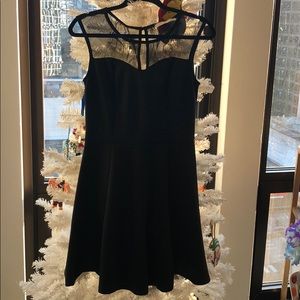 Malloy Black Swing Stress Size Medium